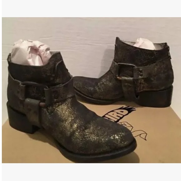 NWT Freebird ankle boots black and gold distressed by Steven Phlow. Size six - Picture 6 of 7